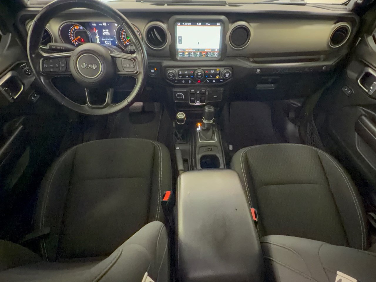 Used 2021 Jeep Wrangler Unlimited Sport AWD/4WD image 17