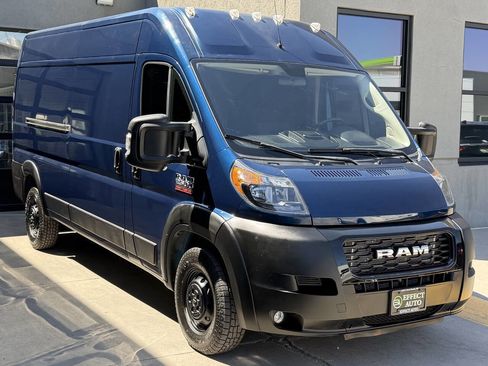 Used 2021 RAM ProMaster 2500 w/ Convenience Group FWD image 7
