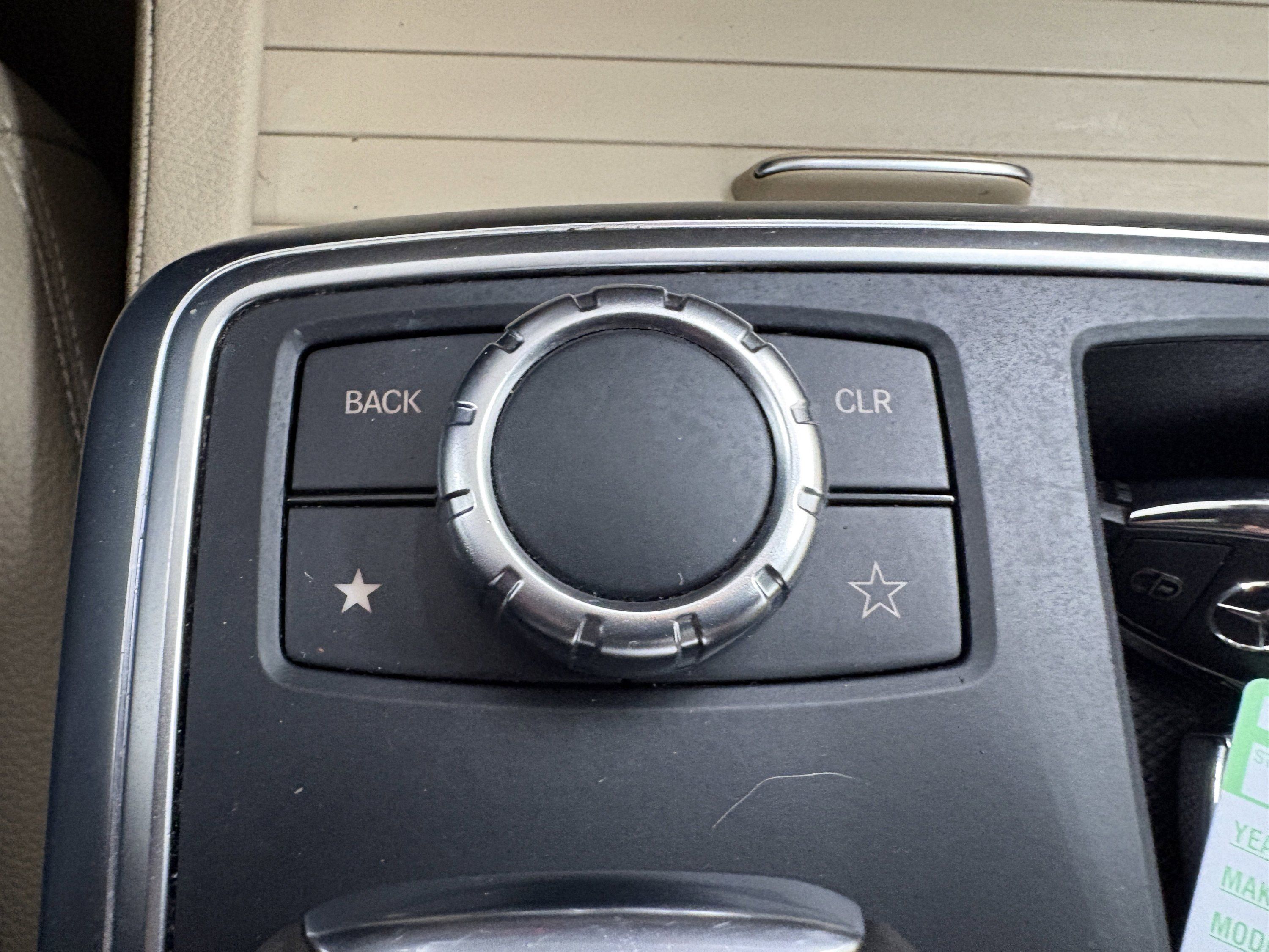 Used 2015 Mercedes-Benz ML 350 4MATIC image 22