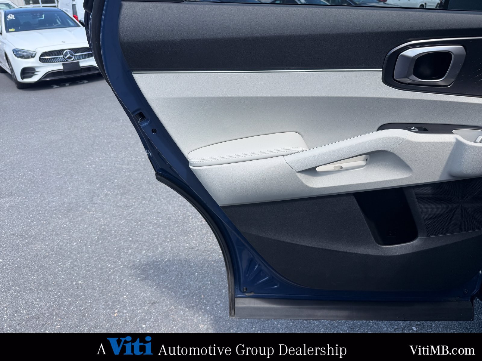 Used 2025 Kia Sorento S FWD image 19
