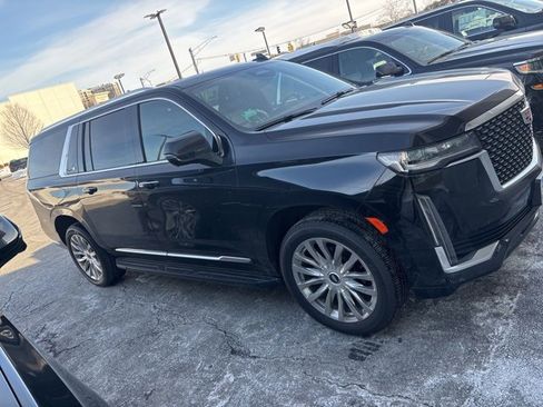 Used 2021 Cadillac Escalade ESV Premium Luxury image 2