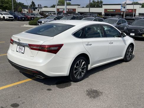 Used 2016 Toyota Avalon XLE FWD image 10