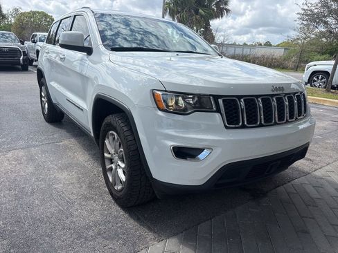 Used 2021 Jeep Grand Cherokee Laredo X image 7