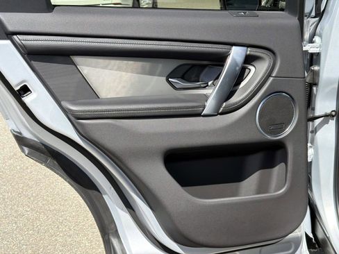 New 2026 Land Rover Discovery Sport Landmark AWD/4WD image 12