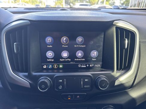 Used 2022 GMC Terrain SLT image 26