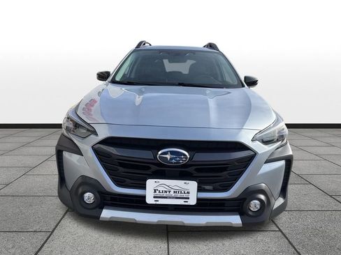 Used 2023 Subaru Outback Limited image 8
