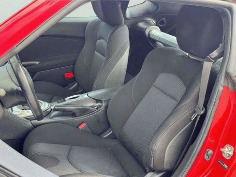 Used 2015 Nissan 370Z Coupe RWD image 23