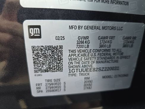Certified 2025 GMC Sierra 1500 AT4 w/ AT4 Premium Package AWD/4WD image 38
