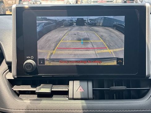 Used 2025 Toyota RAV4 LE FWD image 20