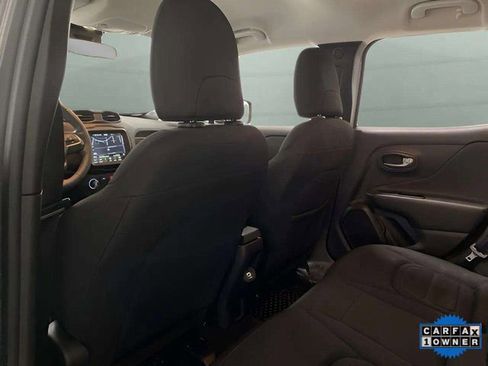 Used 2022 Jeep Renegade Latitude image 64