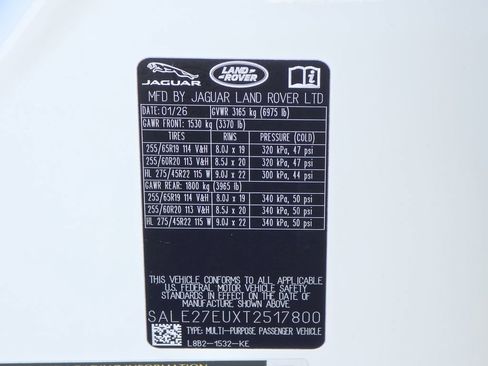 New 2026 Land Rover Defender 110 X-Dynamic SE image 36