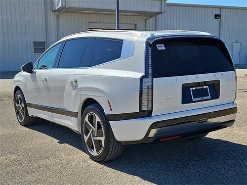 New 2026 Hyundai Ioniq 9 Calligraphy image 7