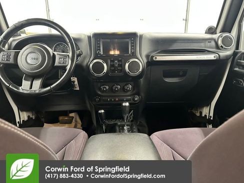 Used 2013 Jeep Wrangler Unlimited Sahara w/ Connectivity Group image 14