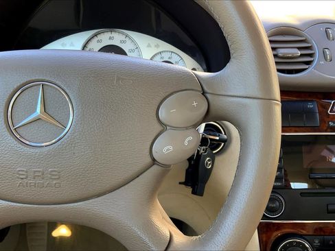 Used 2006 Mercedes-Benz CLK 500 Coupe image 23