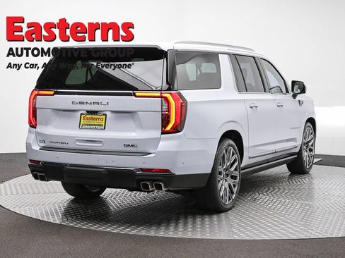 Used 2026 GMC Yukon XL Denali Ultimate AWD/4WD image 5