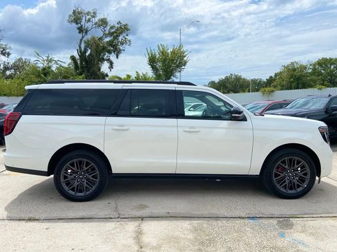 Used 2025 Ford Expedition Max Platinum w/ Stealth Performance Package AWD/4WD image 6