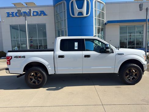 Used 2020 Ford F150 XLT w/ Trailer Tow Package image 4