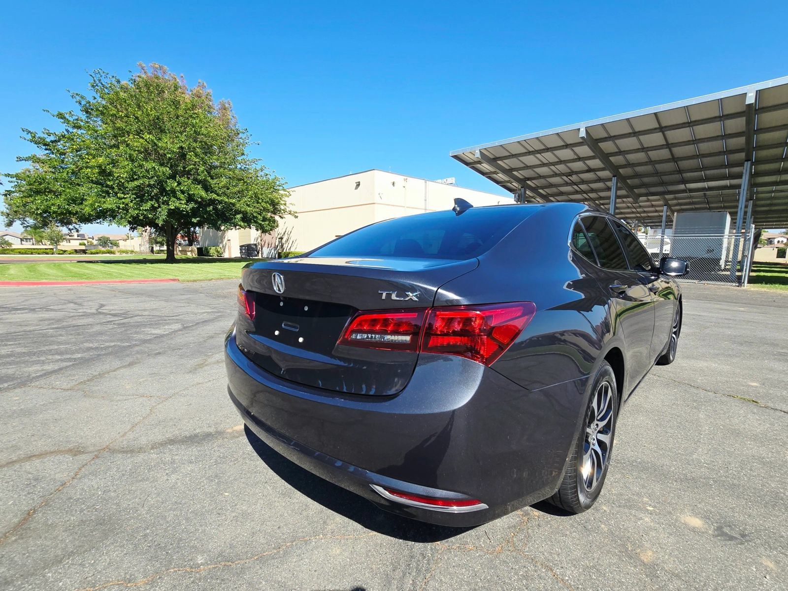 Used 2016 Acura TLX FWD image 8