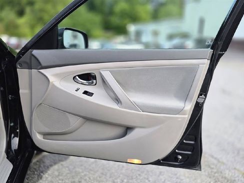 Used 2008 Toyota Camry XLE FWD image 24