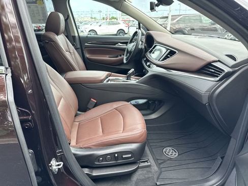 Used 2020 Buick Enclave Avenir w/ Avenir Technology Package FWD image 19