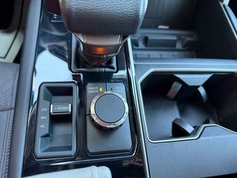 Used 2024 Toyota Tundra Limited image 27