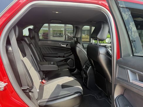 Used 2023 Ford Edge ST AWD/4WD image 27