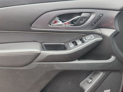 Used 2020 Chevrolet Traverse Premier w/ LPO, Black Accent Package