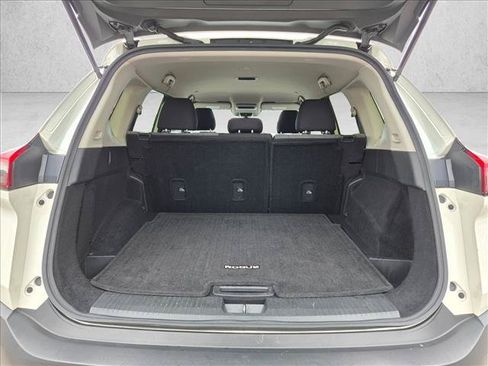 Used 2023 Nissan Rogue SV AWD/4WD image 6