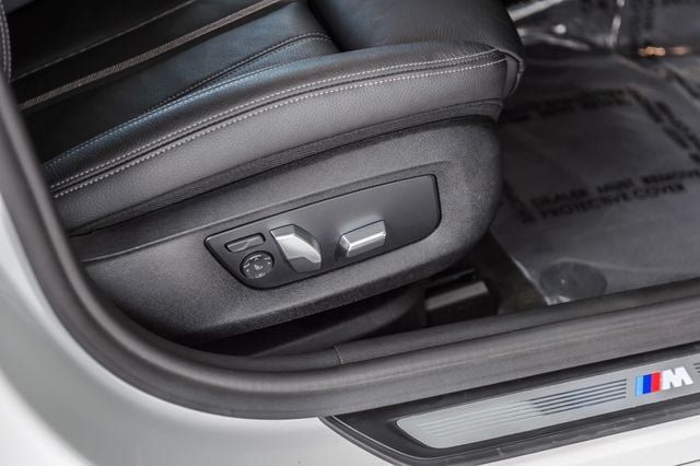 Used 2019 BMW 540i w/ M Sport Package RWD image 45