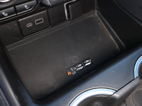 Used 2021 Chevrolet Tahoe Z71 image 21