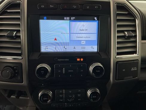 Used 2017 Ford F350 Platinum w/ Platinum Ultimate Package AWD/4WD image 23