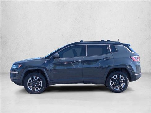 Used 2018 Jeep Compass Trailhawk w/ Navigation Group AWD/4WD image 9