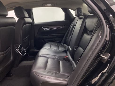 Used 2018 Cadillac XTS Luxury image 17