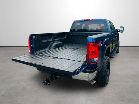 Used 2013 GMC Sierra 2500 SLE w/ Suspension Package, Off-Road AWD/4WD image 7