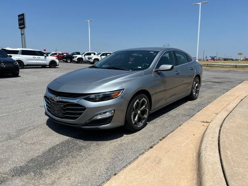 Used 2024 Chevrolet Malibu LT FWD image 1