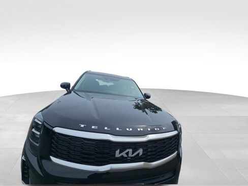 Used 2022 Kia Telluride SX AWD/4WD image 3