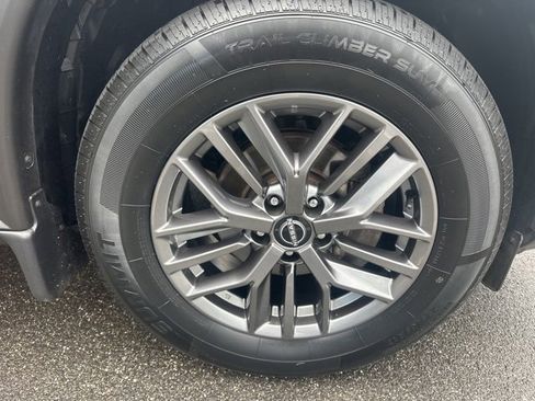 Used 2022 Nissan Rogue S image 12