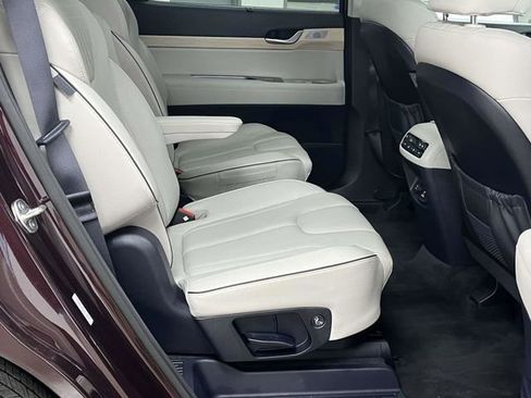 Used 2024 Hyundai Palisade Limited FWD image 27