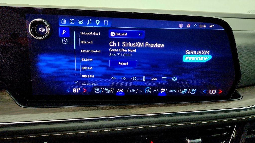 Used 2026 Chevrolet Suburban Premier AWD/4WD image 17