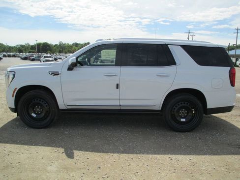 New 2026 GMC Yukon Denali w/ Denali Reserve Package AWD/4WD image 7