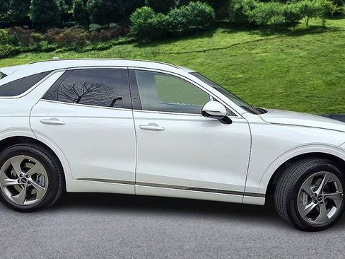 New 2026 Genesis GV70 2.5T Advanced image 9