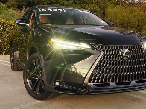 Certified 2025 Lexus NX 450h+ AWD w/ Luxury Package image 5