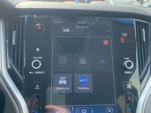 Used 2022 Subaru Outback Premium image 16