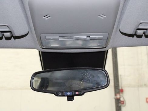 Used 2019 Chevrolet Trax LT w/ LT Convenience Package image 28