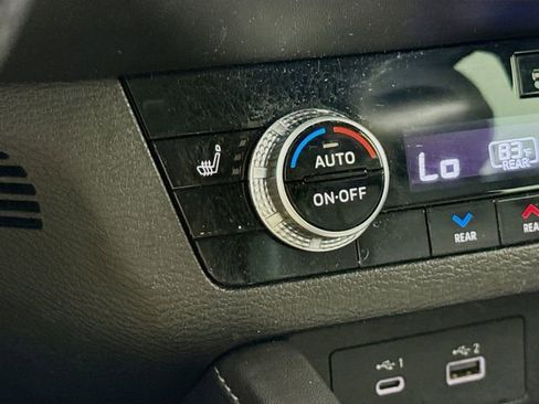 Used 2022 Mitsubishi Outlander SEL image 22