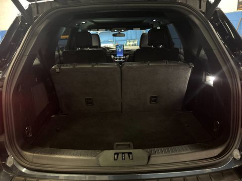 Used 2022 Ford Explorer ST w/ Equipment Group 401A image 17