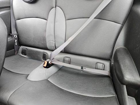 Used 2010 MINI Cooper Hardtop image 15