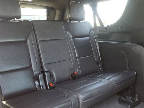 Used 2023 Chevrolet Suburban Premier AWD/4WD image 20