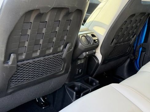 Used 2020 Jeep Gladiator Mojave AWD/4WD image 30