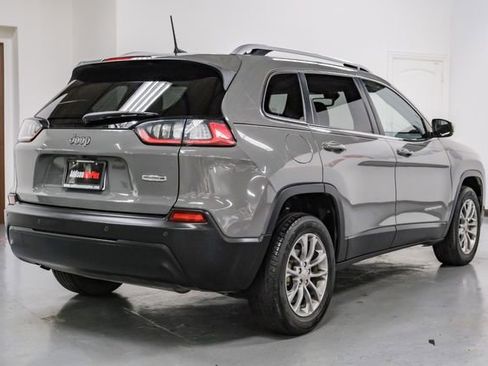 Used 2020 Jeep Cherokee Latitude Plus w/ Comfort/Convenience Group image 10